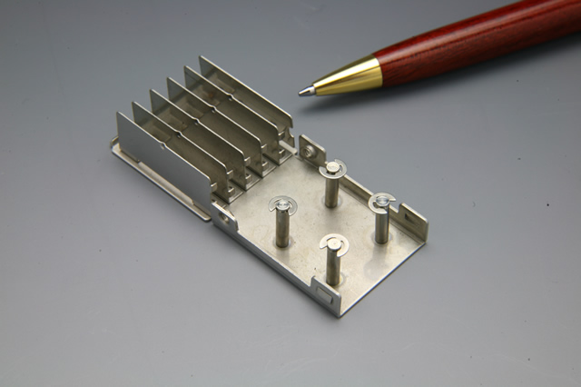 半導体チップ押さえフォルダー