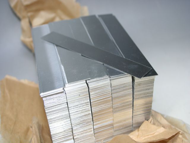 T0 1 アルミ板の寸法カット 材料販売 有限会社こだま製作所