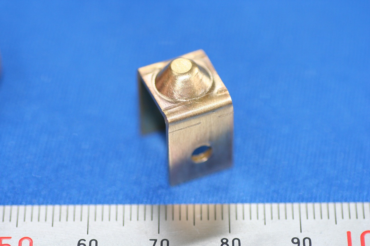 照明器具　スッチ連動金具精密板金成形品