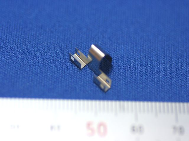 精密板金　試作品　SUS３０４ 1/2H　t０．１